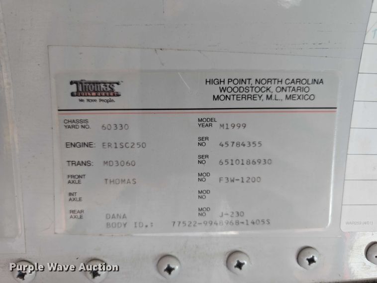 image for item DT6911 2000 Thomas Built Saf-T-Liner school bus