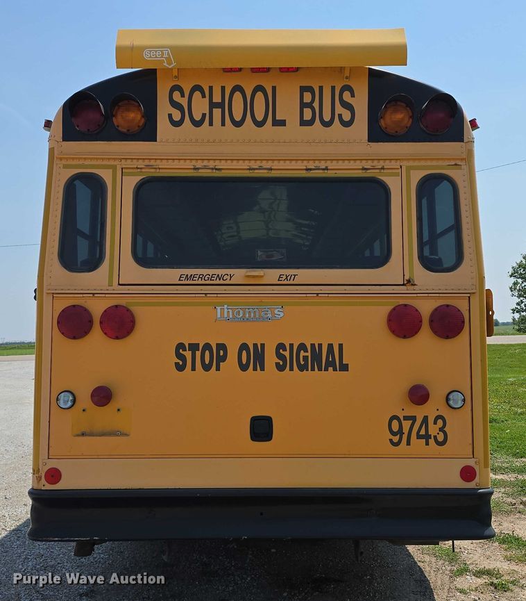 image for item DT6912 1998 Thomas Built Saf-T-Liner school bus