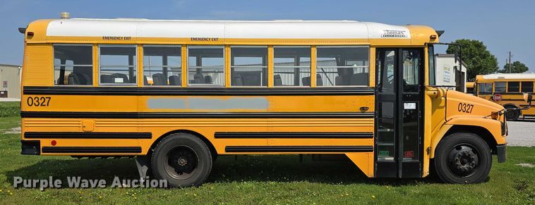 image for item DT6913 2003 Freightliner FS65 school bus