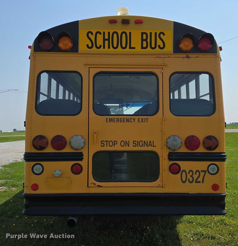 image for item DT6913 2003 Freightliner FS65 school bus