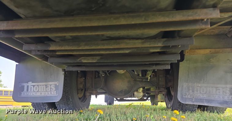 image for item DT6913 2003 Freightliner FS65 school bus