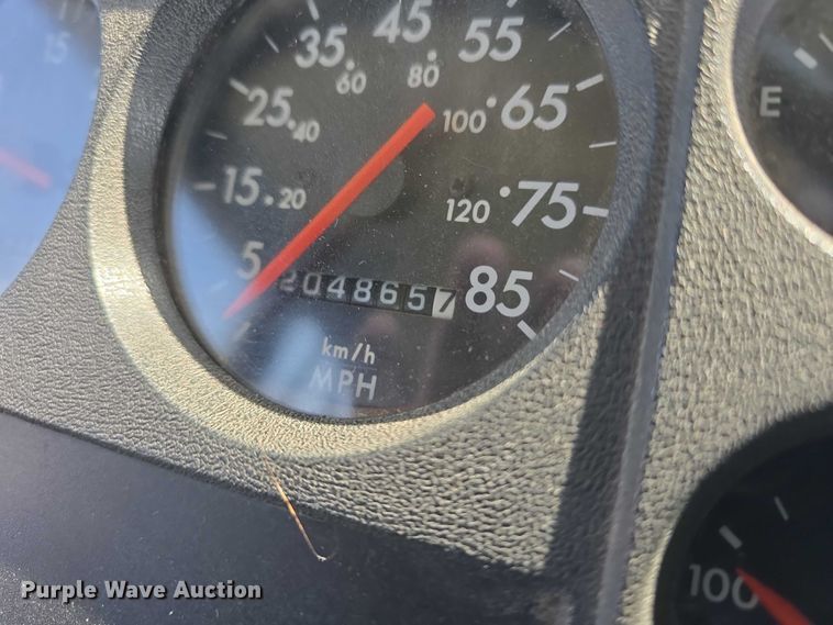 image for item DT6913 2003 Freightliner FS65 school bus