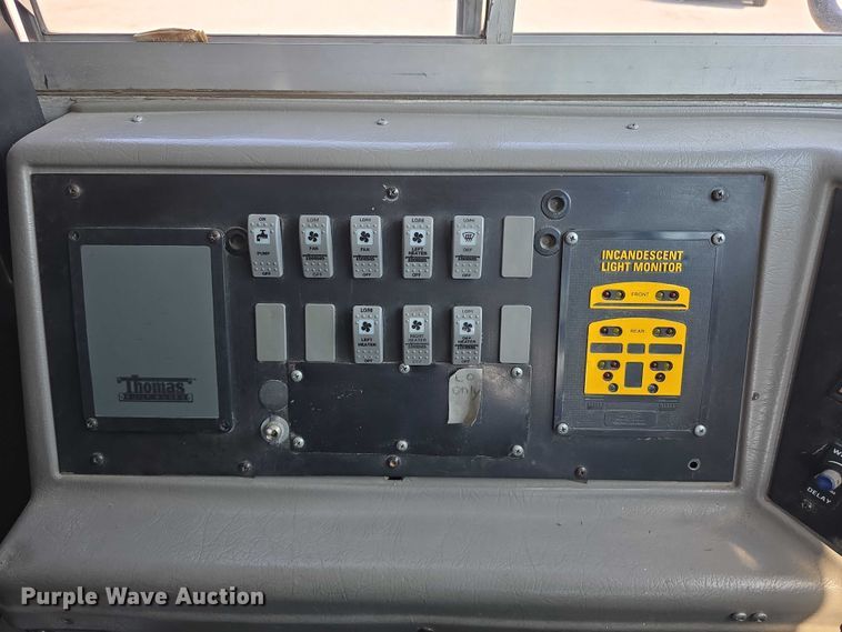 image for item DT6913 2003 Freightliner FS65 school bus