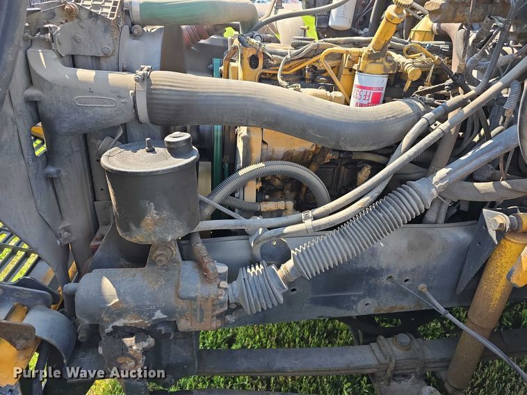 image for item DT6913 2003 Freightliner FS65 school bus