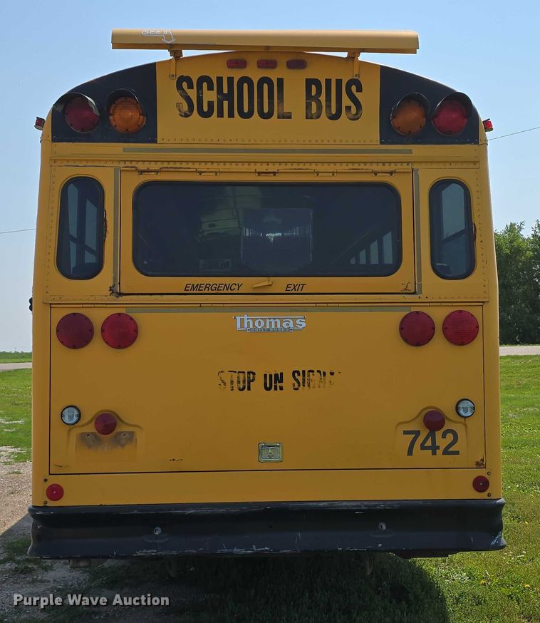 image for item DT6914 1998 Thomas Built Saf-T-Liner ER school bus