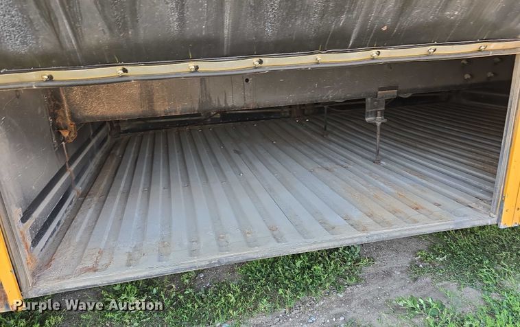 image for item DT6914 1998 Thomas Built Saf-T-Liner ER school bus