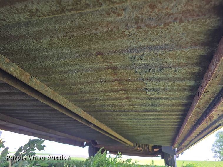 image for item DT6914 1998 Thomas Built Saf-T-Liner ER school bus