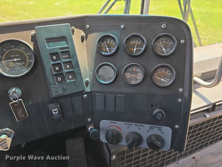 image for item DT6914 1998 Thomas Built Saf-T-Liner ER school bus