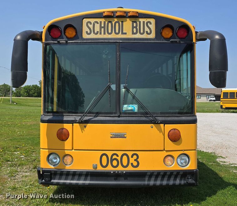 image for item DT6915 2006 Thomas Built Saf-T-Liner school bus