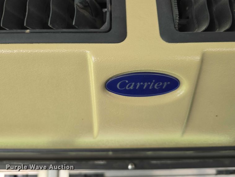 image for item DT6915 2006 Thomas Built Saf-T-Liner school bus