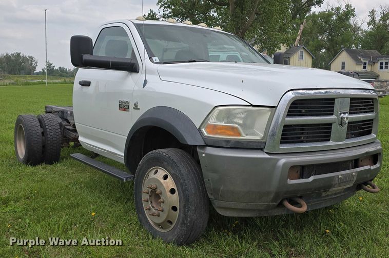 image for item DT6917 2011 Dodge Ram 5500 truck cab and chassis