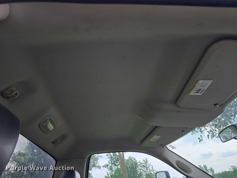 image for item DT6917 2011 Dodge Ram 5500 truck cab and chassis