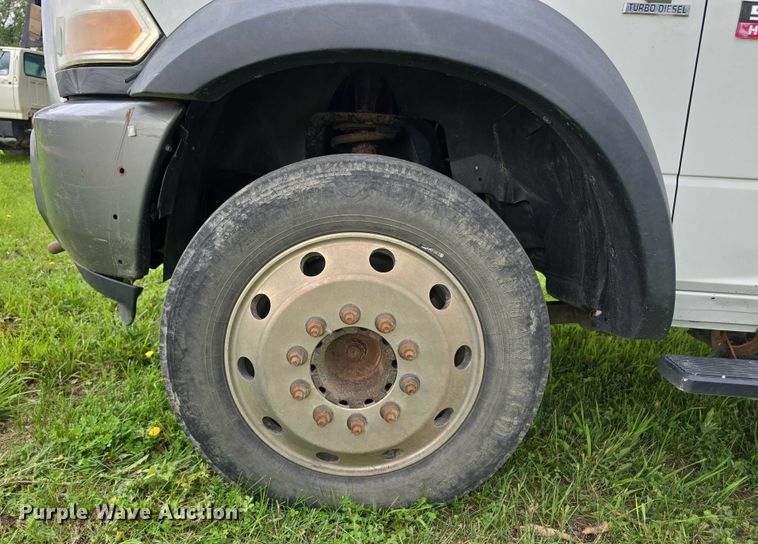 image for item DT6917 2011 Dodge Ram 5500 truck cab and chassis