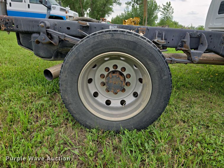 image for item DT6917 2011 Dodge Ram 5500 truck cab and chassis