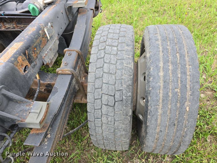 image for item DT6917 2011 Dodge Ram 5500 truck cab and chassis