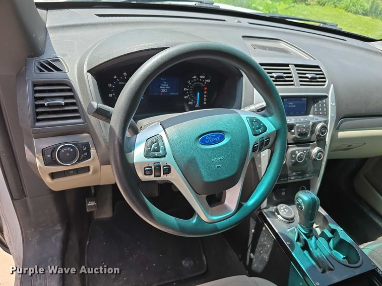 image for item DT6926 2015 Ford Explorer SUV