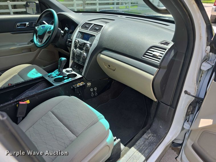 image for item DT6926 2015 Ford Explorer SUV