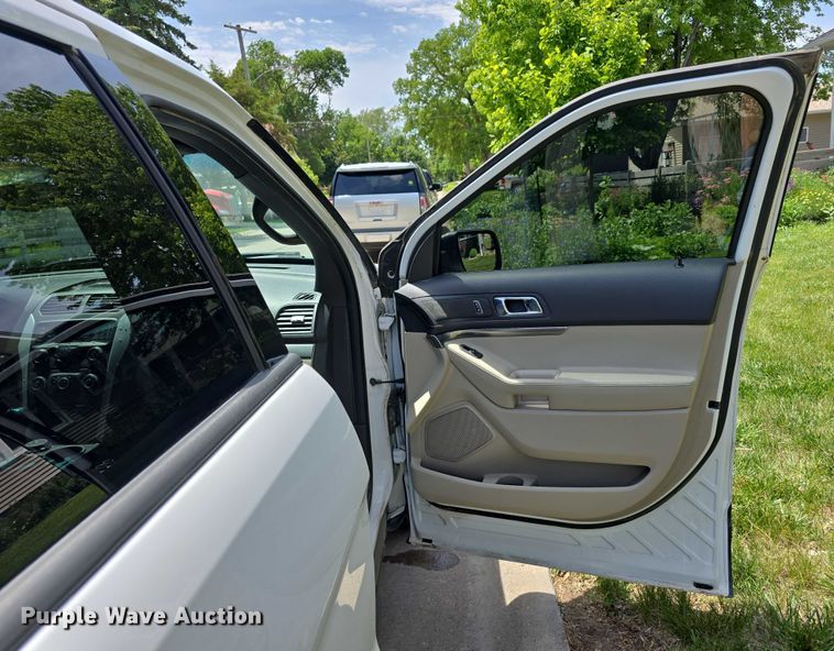 image for item DT6926 2015 Ford Explorer SUV