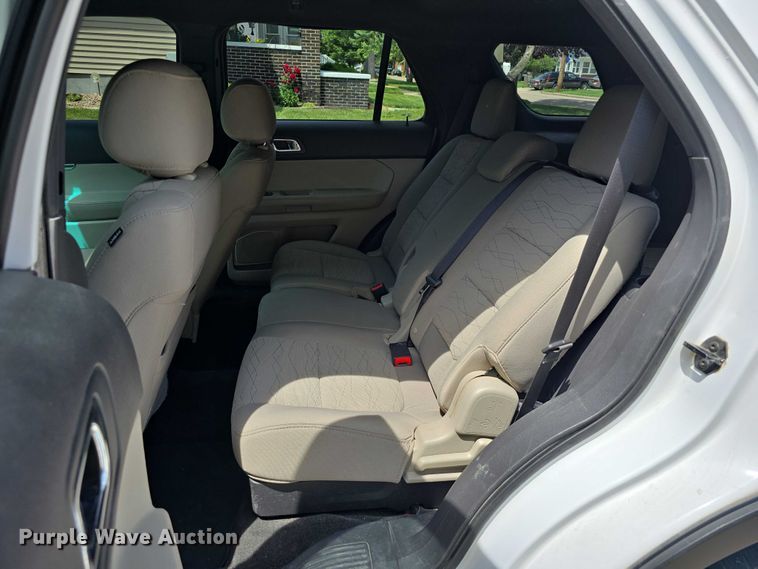 image for item DT6926 2015 Ford Explorer SUV