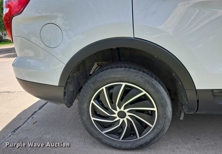 image for item DT6926 2015 Ford Explorer SUV