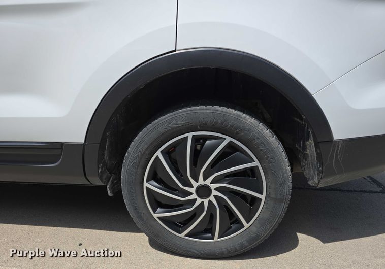 image for item DT6926 2015 Ford Explorer SUV