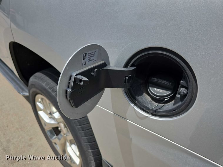 image for item DT6927 2015 GMC Yukon SLE SUV