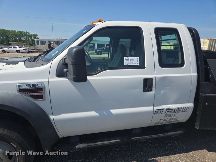 image for item DU7775 2008 Ford F550 flatbed truck