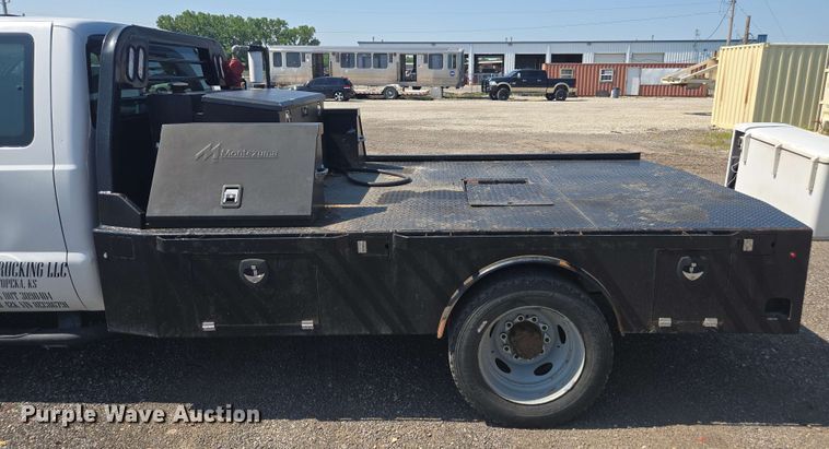 image for item DU7775 2008 Ford F550 flatbed truck