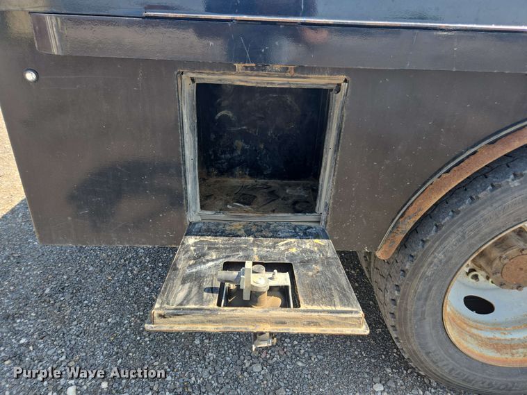 image for item DU7775 2008 Ford F550 flatbed truck