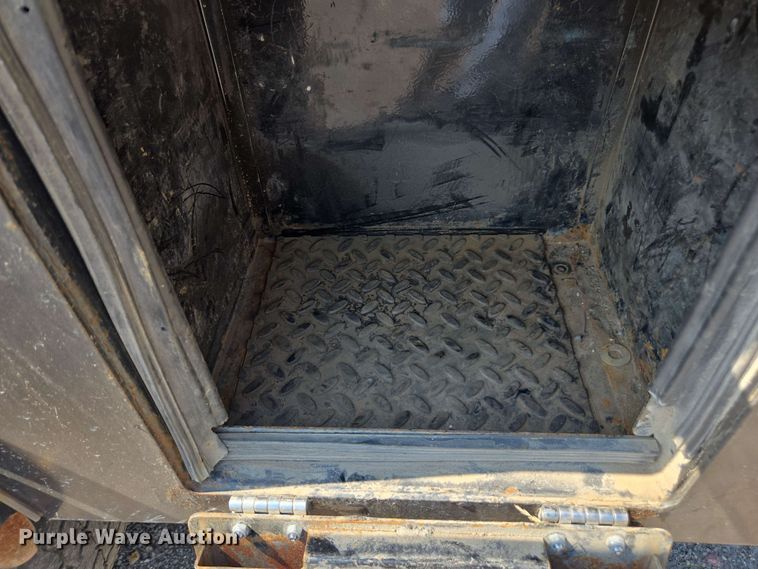 image for item DU7775 2008 Ford F550 flatbed truck