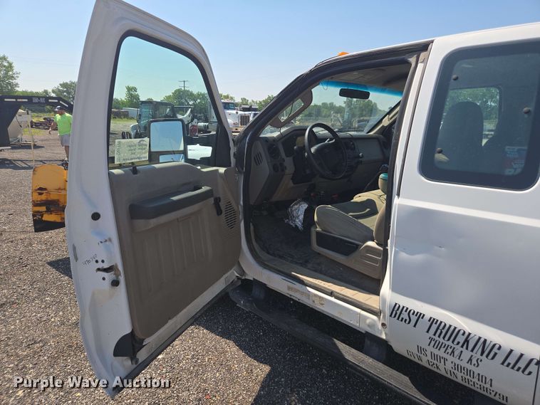 image for item DU7775 2008 Ford F550 flatbed truck