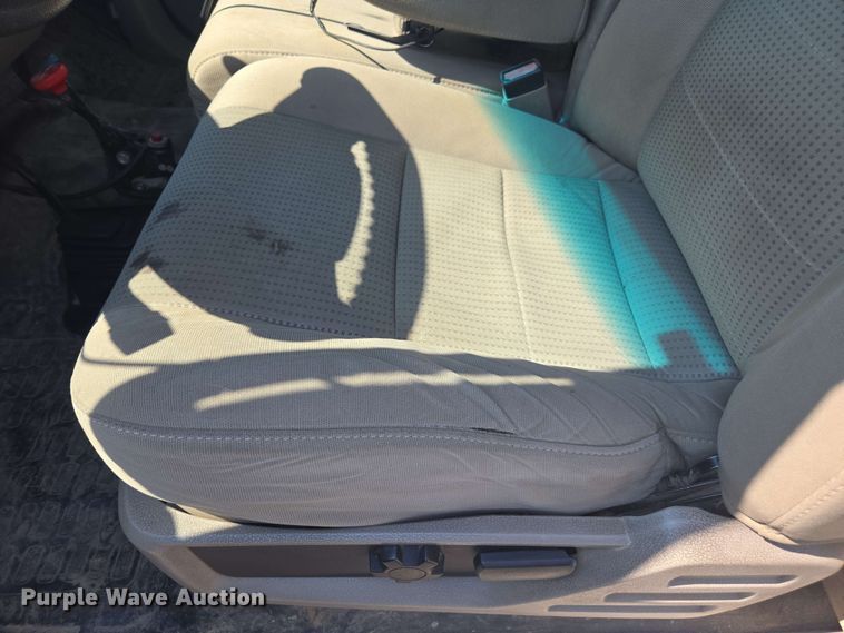 image for item DU7775 2008 Ford F550 flatbed truck