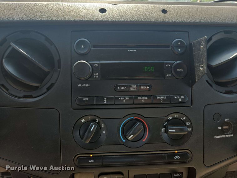 image for item DU7775 2008 Ford F550 flatbed truck