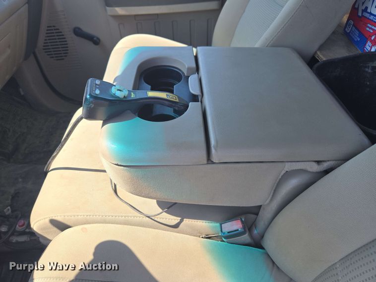 image for item DU7775 2008 Ford F550 flatbed truck