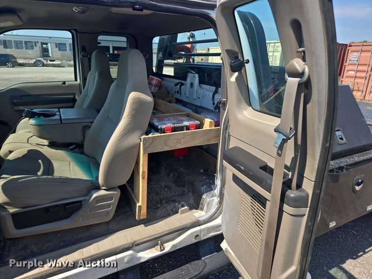 image for item DU7775 2008 Ford F550 flatbed truck