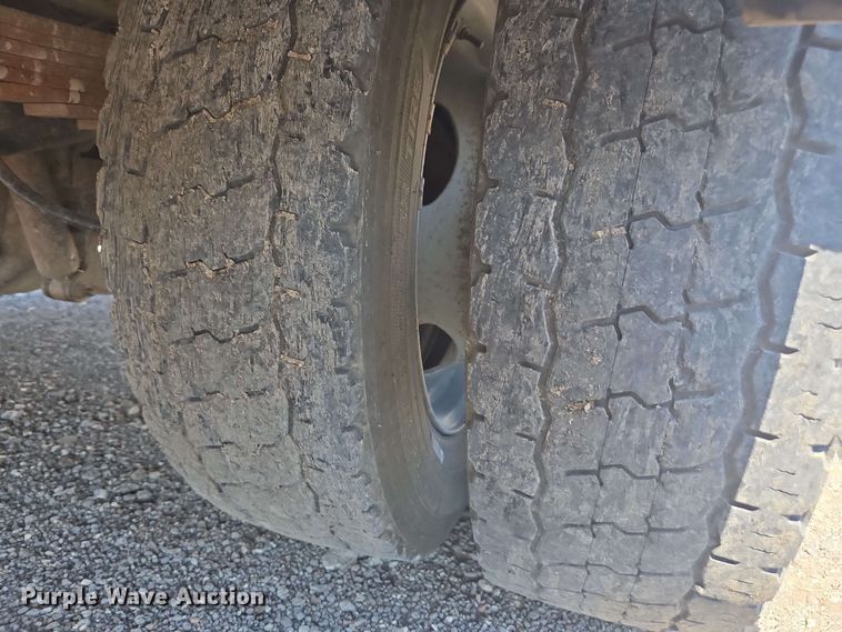 image for item DU7775 2008 Ford F550 flatbed truck