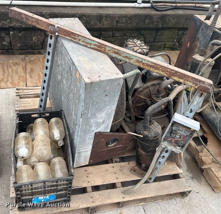 image for item DU7904 (6) AC units