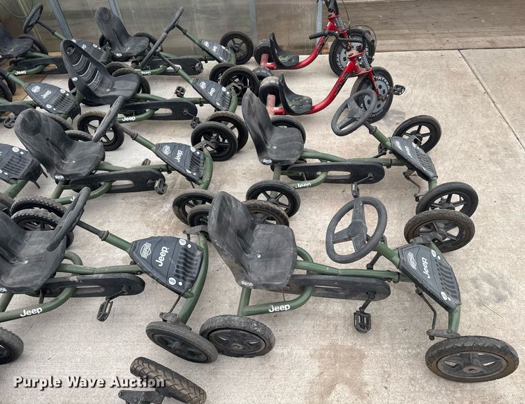 image for item DU7908 Approximately 26 pedal cars