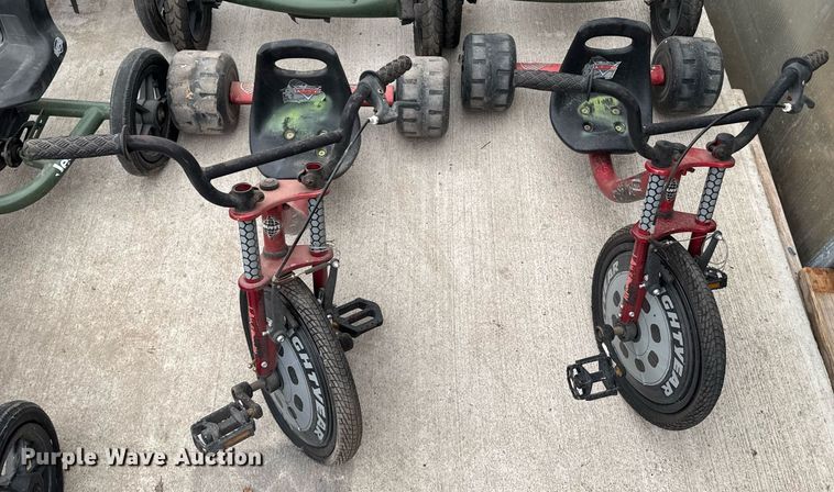 image for item DU7908 Approximately 26 pedal cars