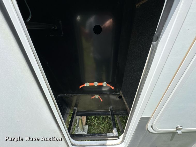 image for item DU9763 2009 Keystone Fuzion FZ363 toy hauler camper