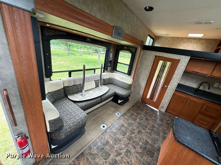 image for item DU9763 2009 Keystone Fuzion FZ363 toy hauler camper