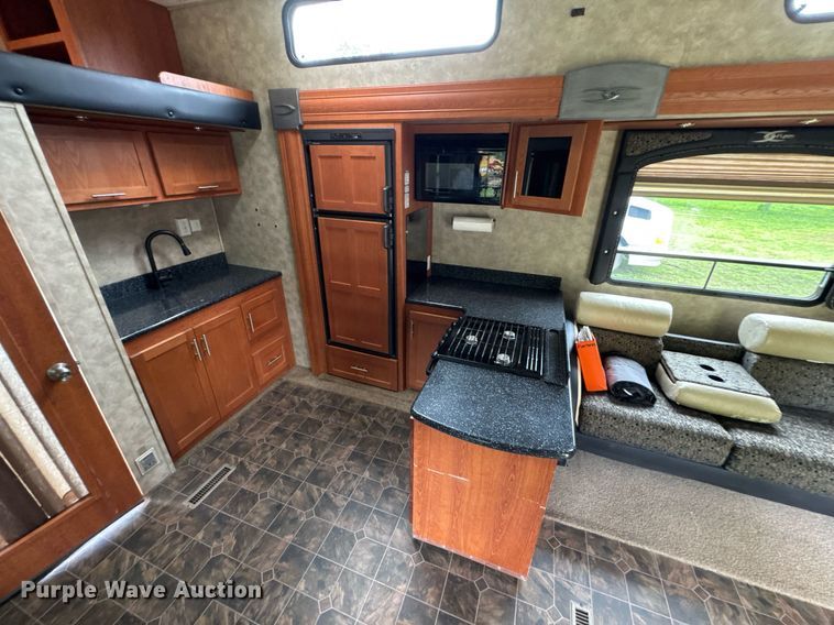 image for item DU9763 2009 Keystone Fuzion FZ363 toy hauler camper