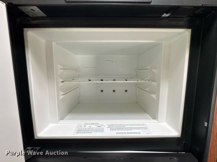 image for item DU9763 2009 Keystone Fuzion FZ363 toy hauler camper