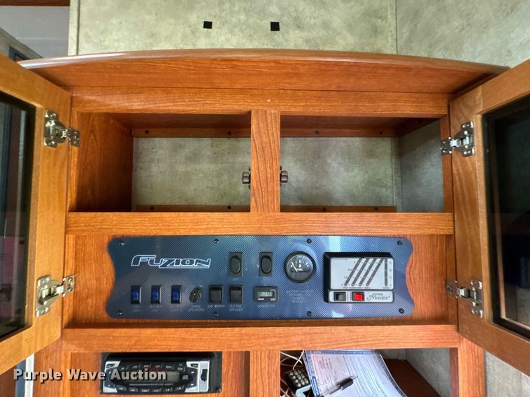 image for item DU9763 2009 Keystone Fuzion FZ363 toy hauler camper