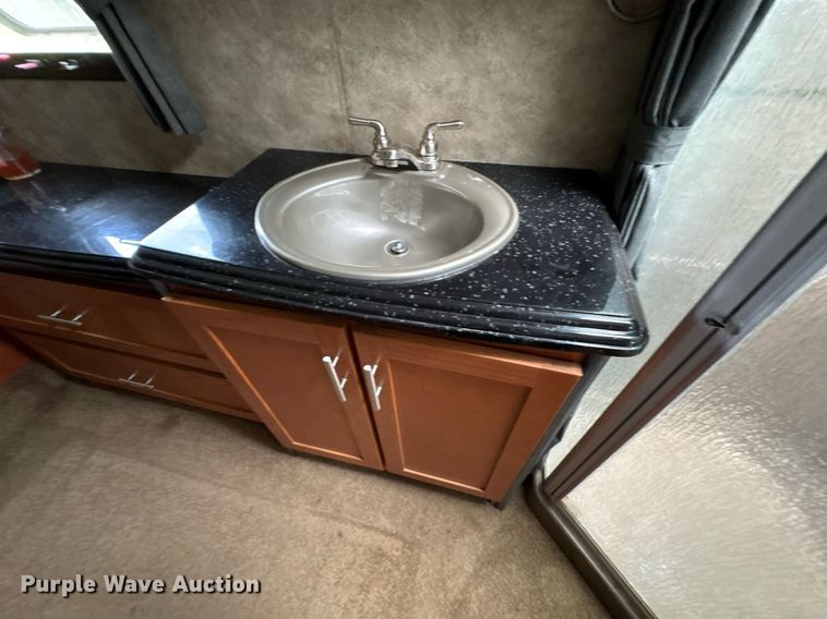 image for item DU9763 2009 Keystone Fuzion FZ363 toy hauler camper