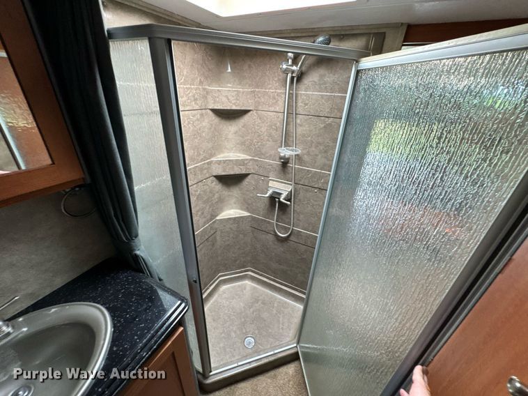 image for item DU9763 2009 Keystone Fuzion FZ363 toy hauler camper