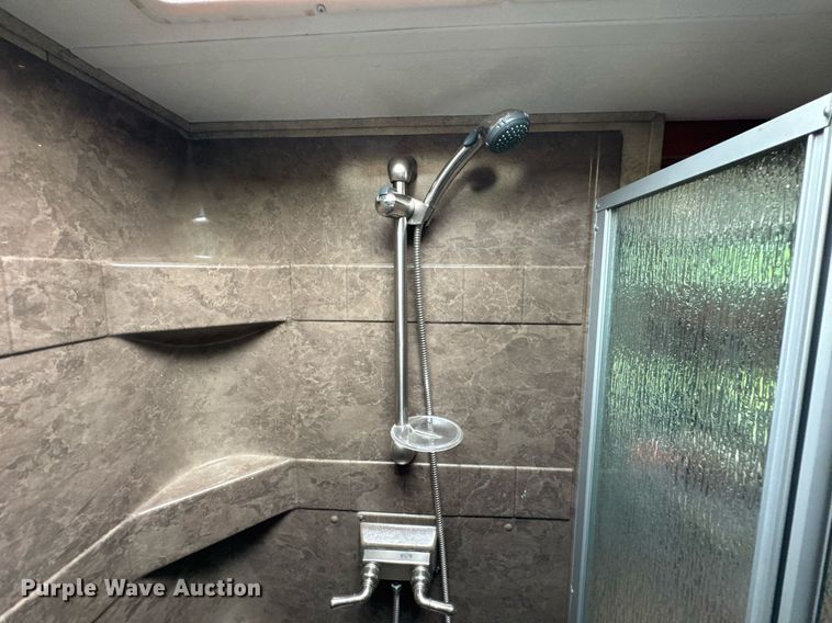 image for item DU9763 2009 Keystone Fuzion FZ363 toy hauler camper