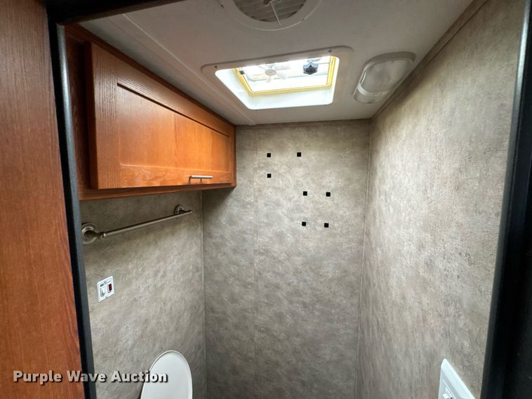 image for item DU9763 2009 Keystone Fuzion FZ363 toy hauler camper