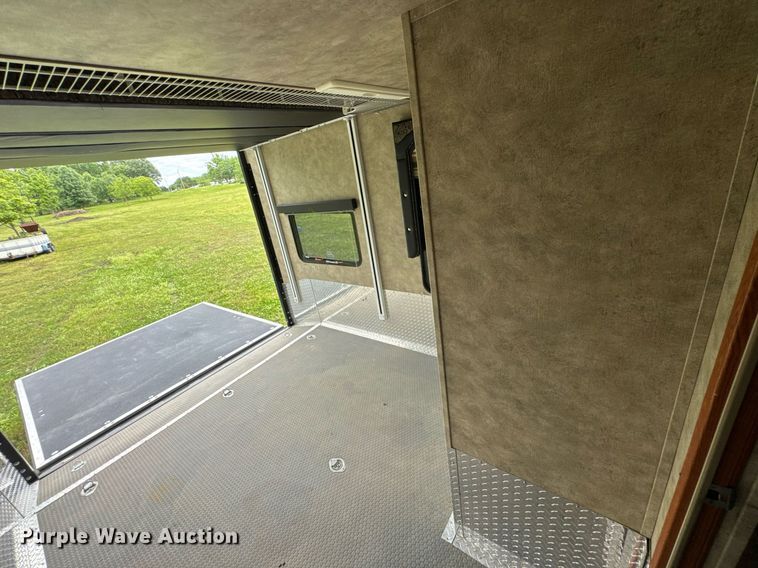 image for item DU9763 2009 Keystone Fuzion FZ363 toy hauler camper