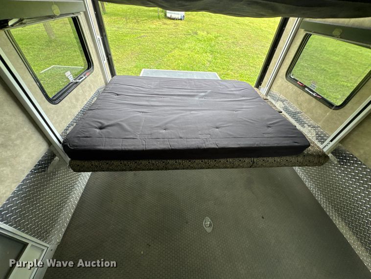 image for item DU9763 2009 Keystone Fuzion FZ363 toy hauler camper